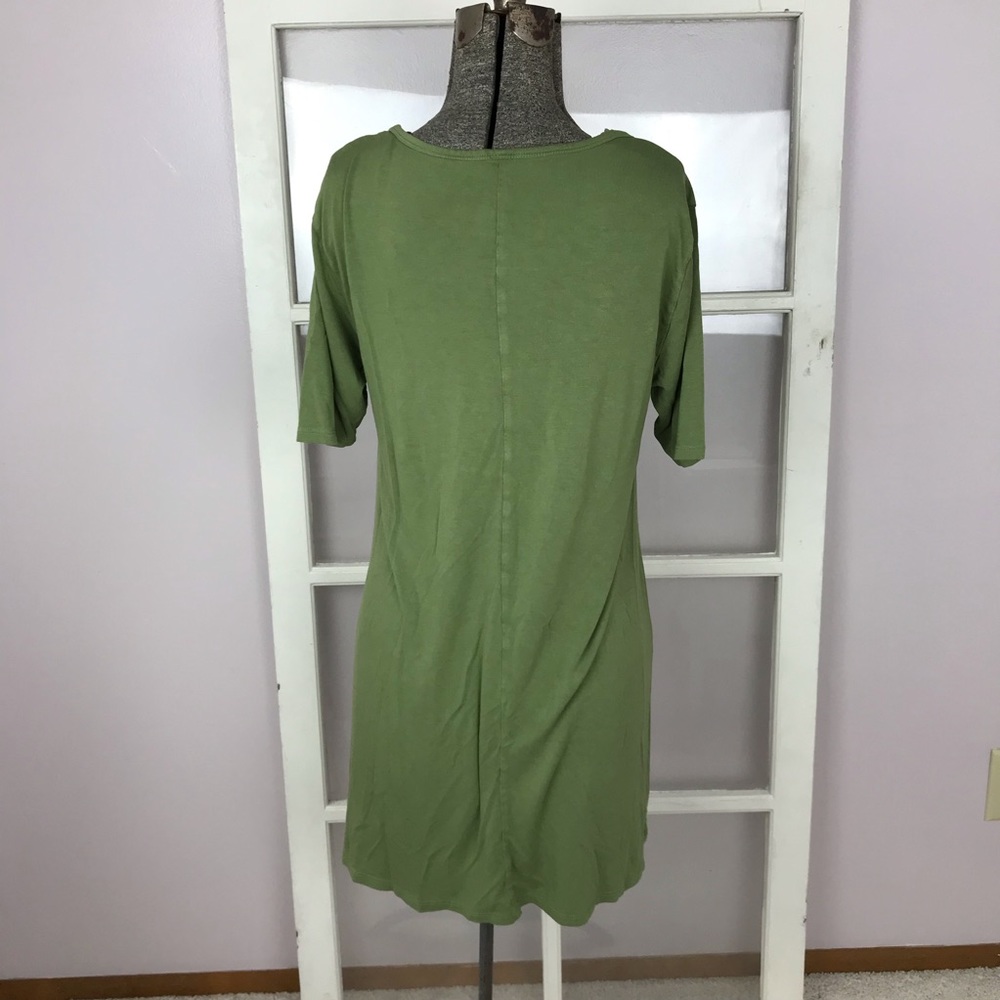 Lularoe Perfect T Solid Green - image 4